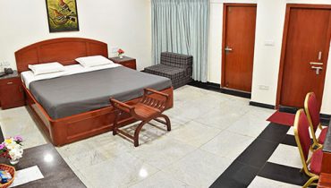 hotels-near-beach-in-mahaballipuram-super-deluxe