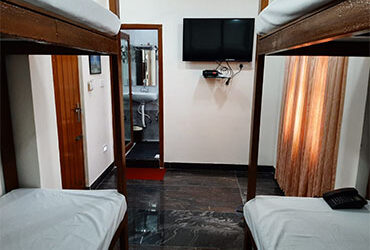 hotels-near-beach-in-mahaballipuram-dormitory